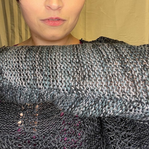 Peruvian Connection Sweater - Picture 2 of 4